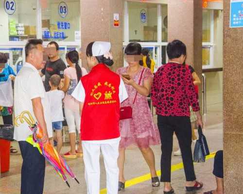 移植后，女性的哪些行为会导致囊胚着床失败？**大龄代怀生子